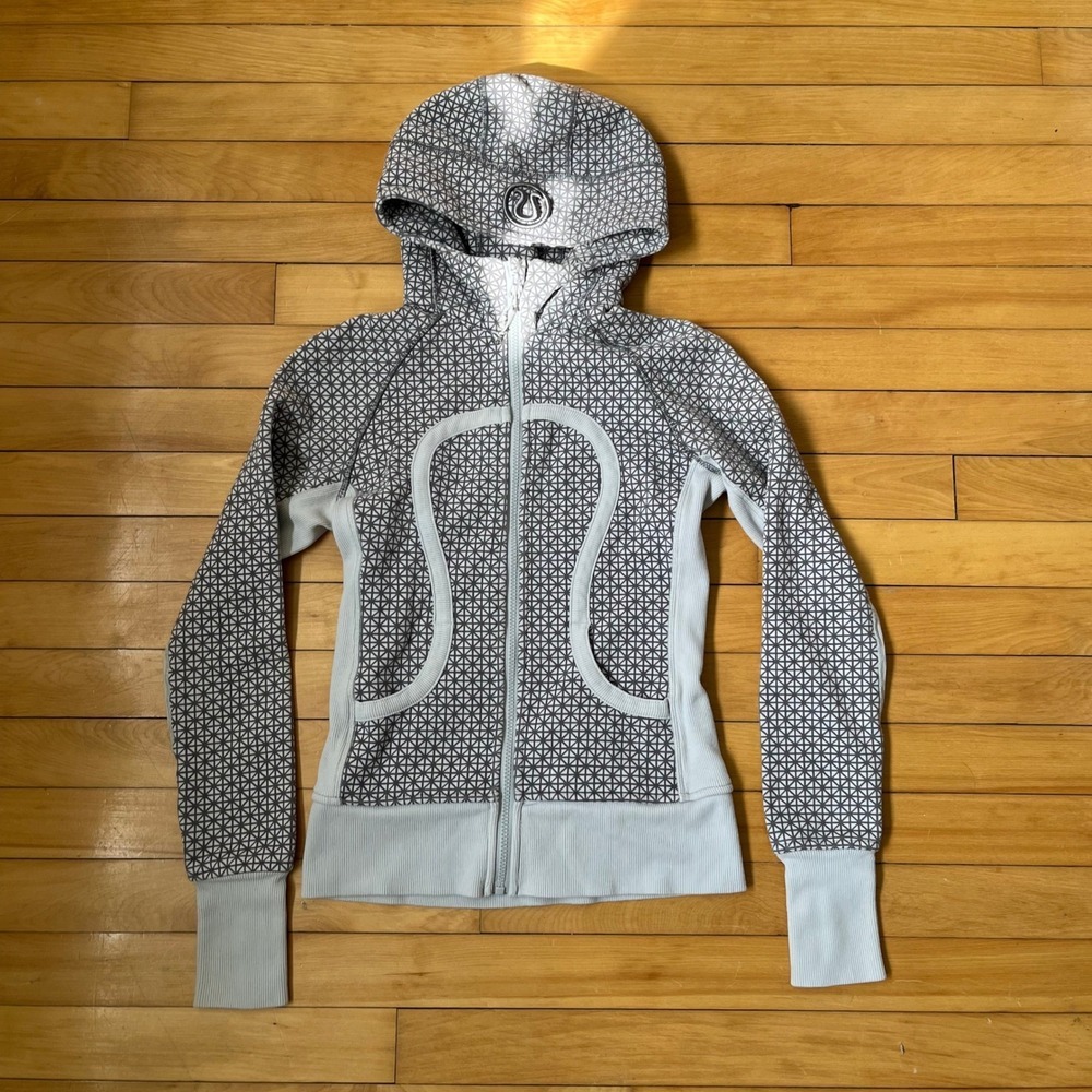 Lululemon Scuba Full Zip Hoodie Grey White Geometric Star Pattern Thumbholes